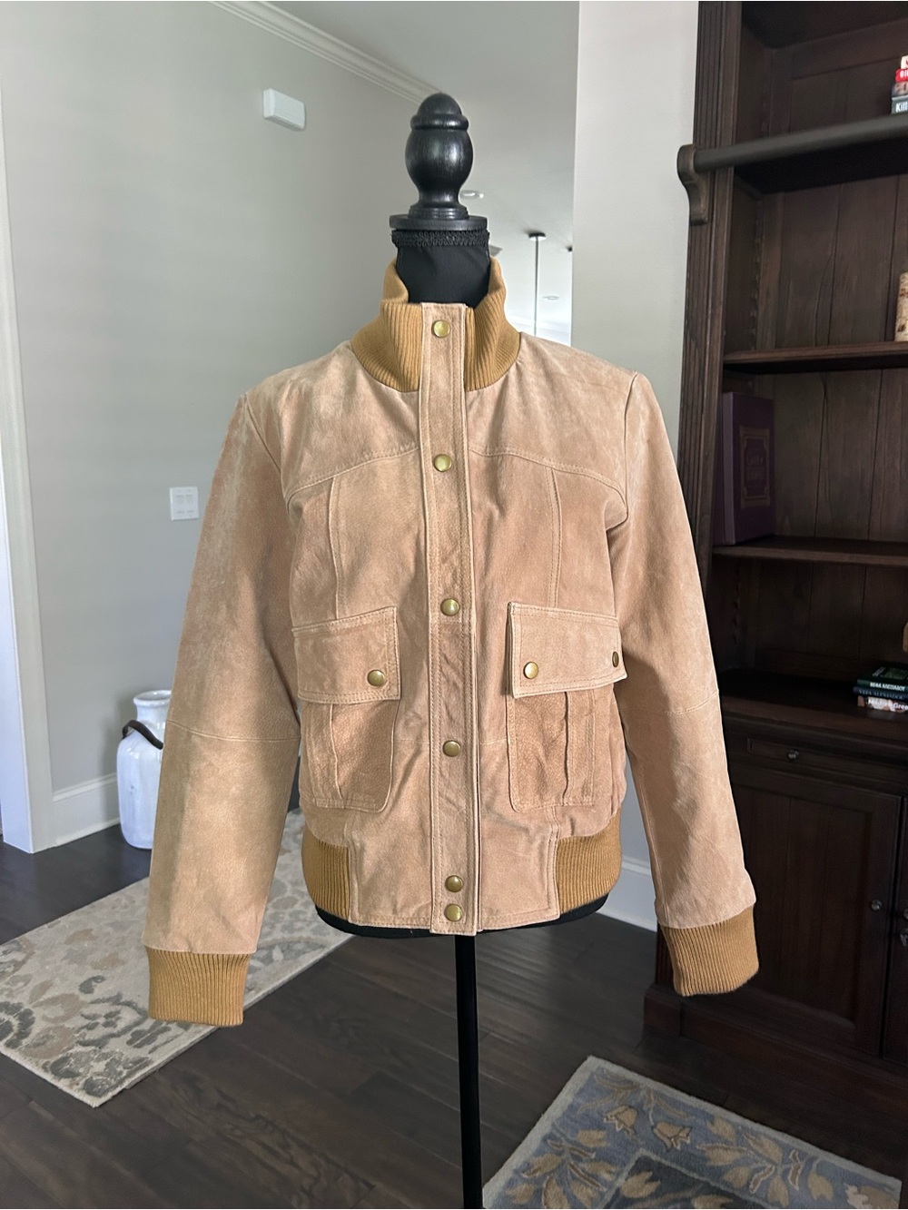 H&G Outerwear vintage tan suede bomber jacket